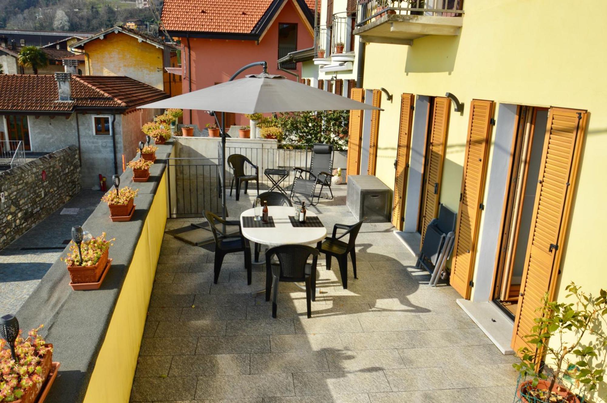 Casa Carmen Apartment Lake Como Dongo Exterior photo