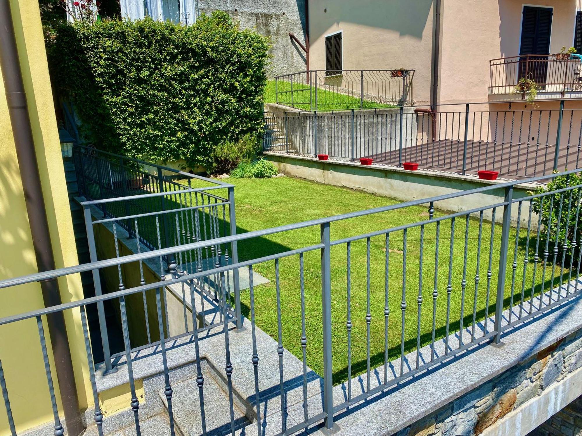 Casa Carmen Apartment Lake Como Dongo Exterior photo